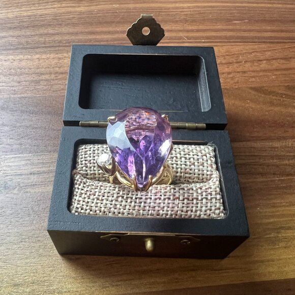 Vintage 14K gold ring with huge pear cut amethyst and accent diamond size 8 - Picture 1 of 8